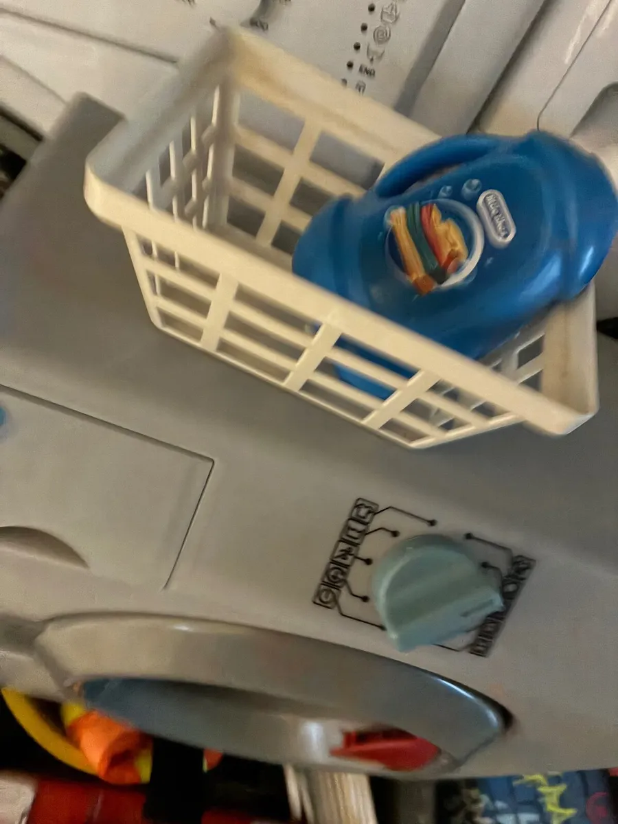 Little Tikes Toy Washing Machine - Image 2