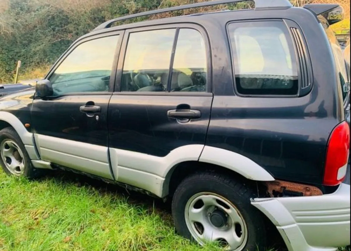 Suzuki grand vitara breaking - Image 3