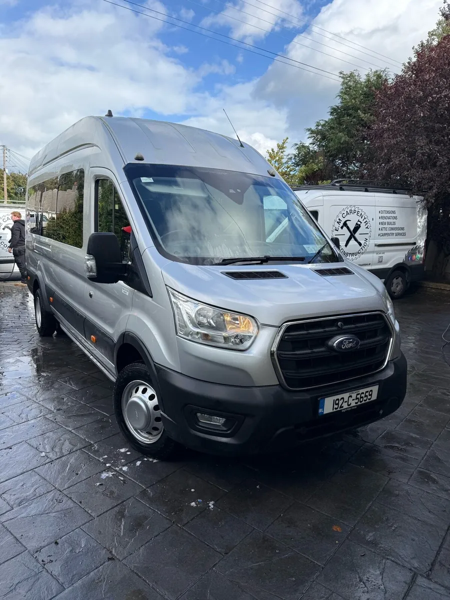 Mini bus - Image 3