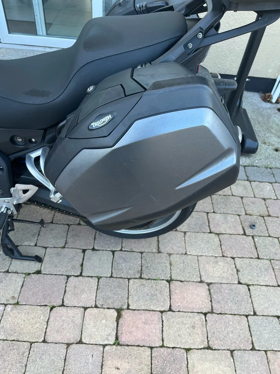 Triumph Tiger 1050cc 2010 - Image 4