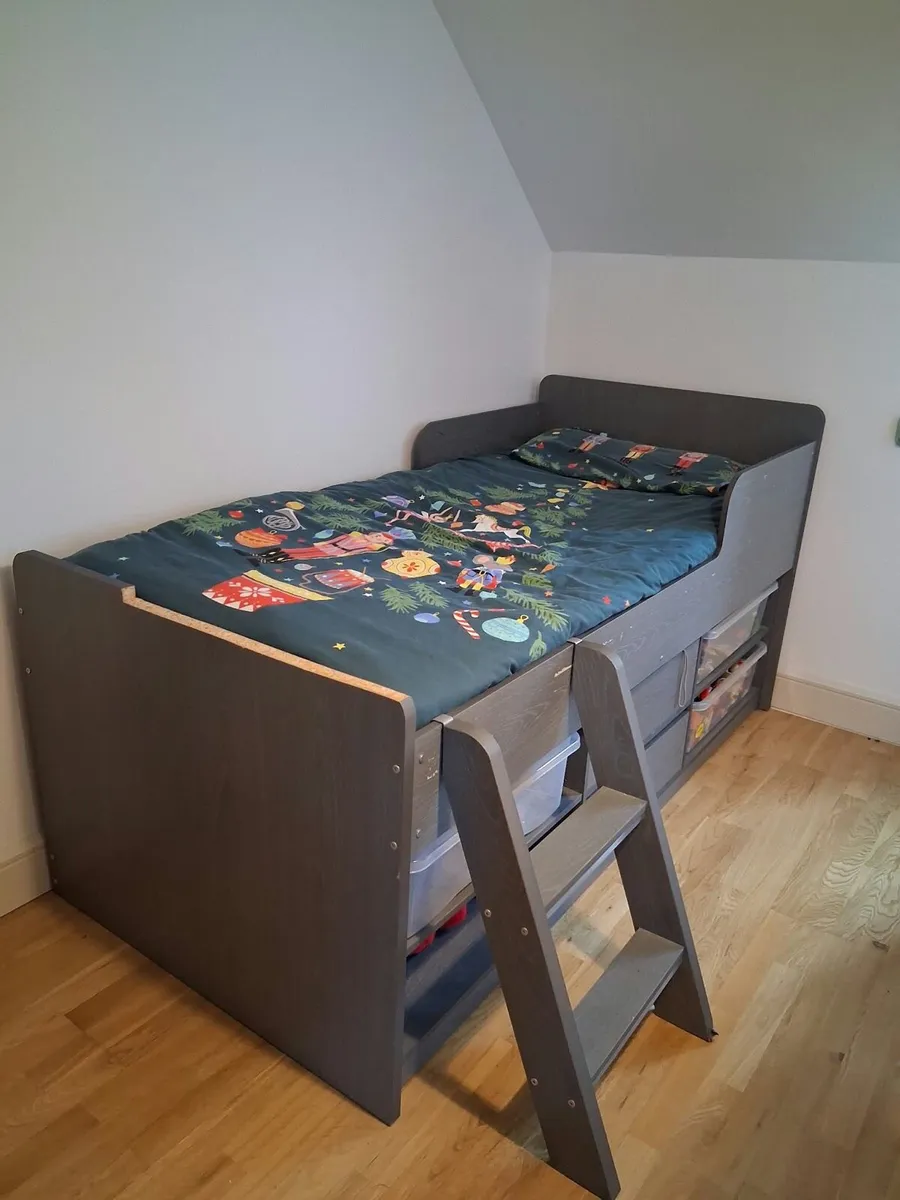 Mid Sleeper Single Bed - Image 1