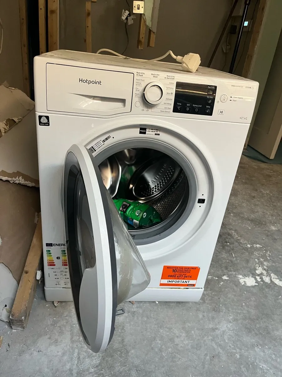 Hotpoint Washer Dryer - Image 2