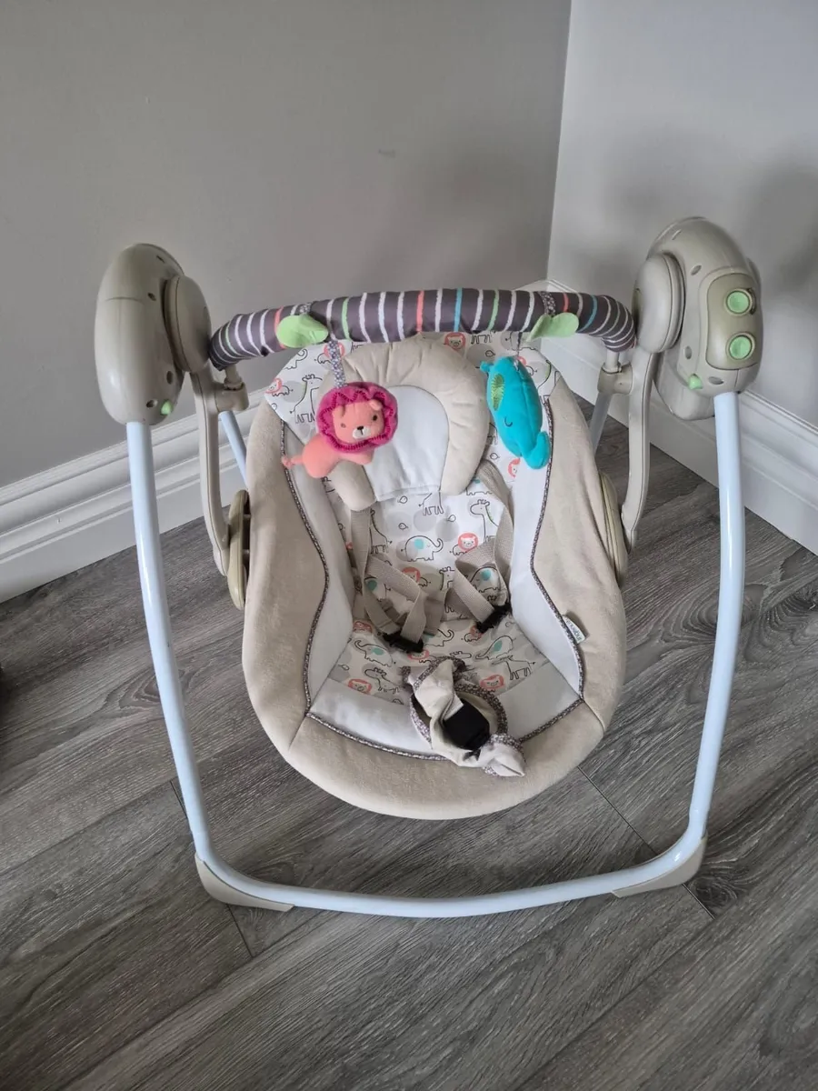 Baby swing/Rocker - Image 1