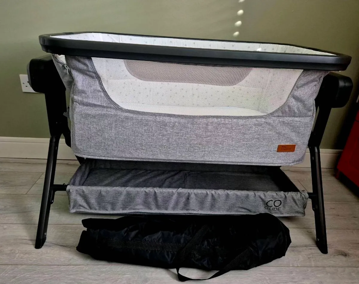 Bedside Crib - Image 1