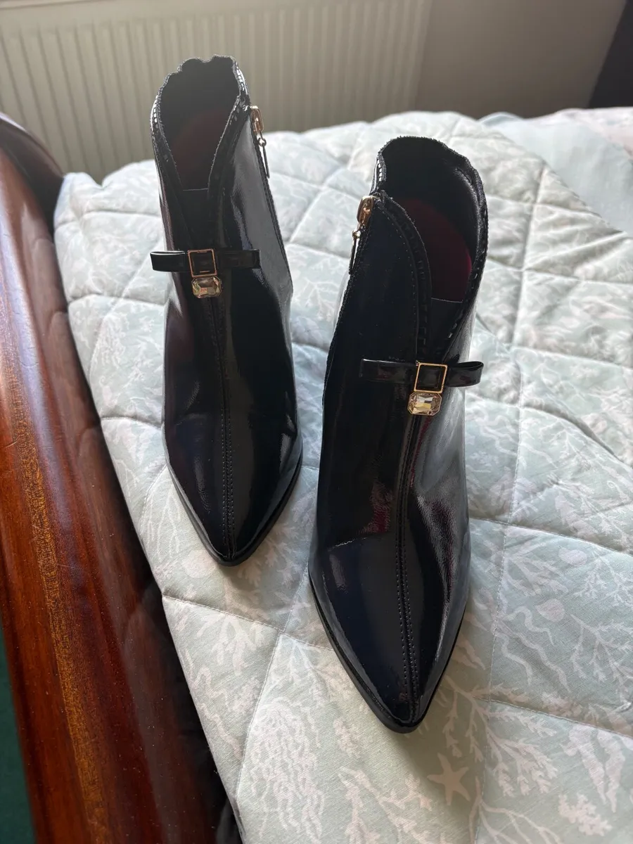 Kate Appleby navy ankle boots - Image 3