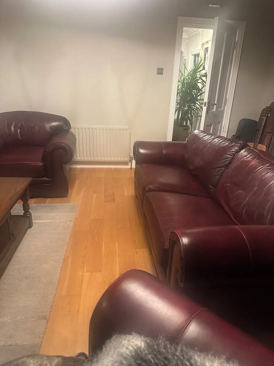 Sofa and two arm chairs - Italian leather - Image 3
