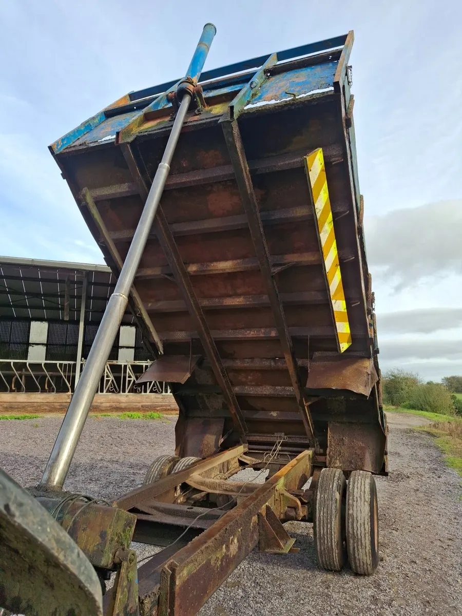 Tipping Trailer - Image 2