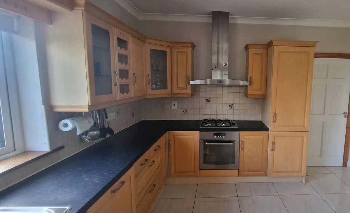 Fitted Kitchen (Maple) - Image 2