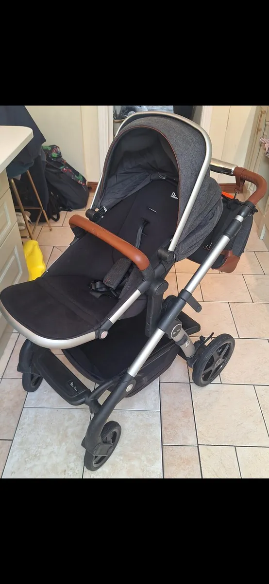 Silver cross wave travel system - Image 2