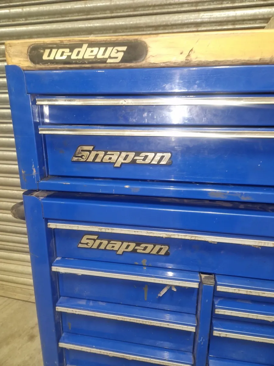 Snap on tool box - Image 1