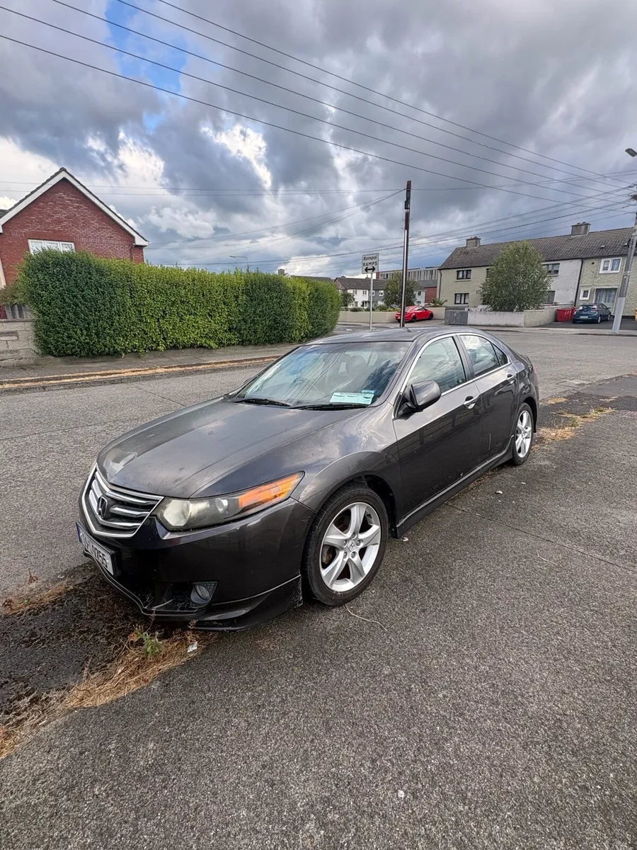 2009 Honda Accord for spares or repairs - Image 1