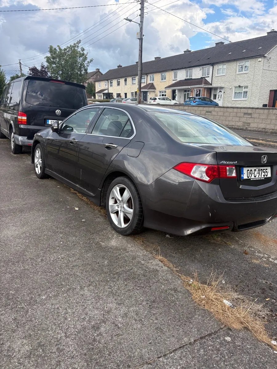 2009 Honda Accord for spares or repairs - Image 2
