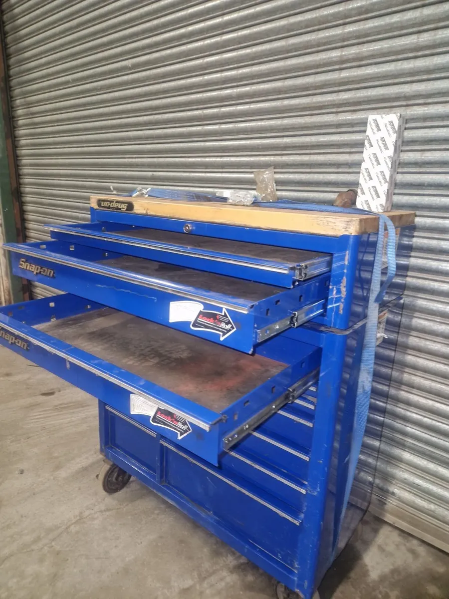 Snap on tool box - Image 3