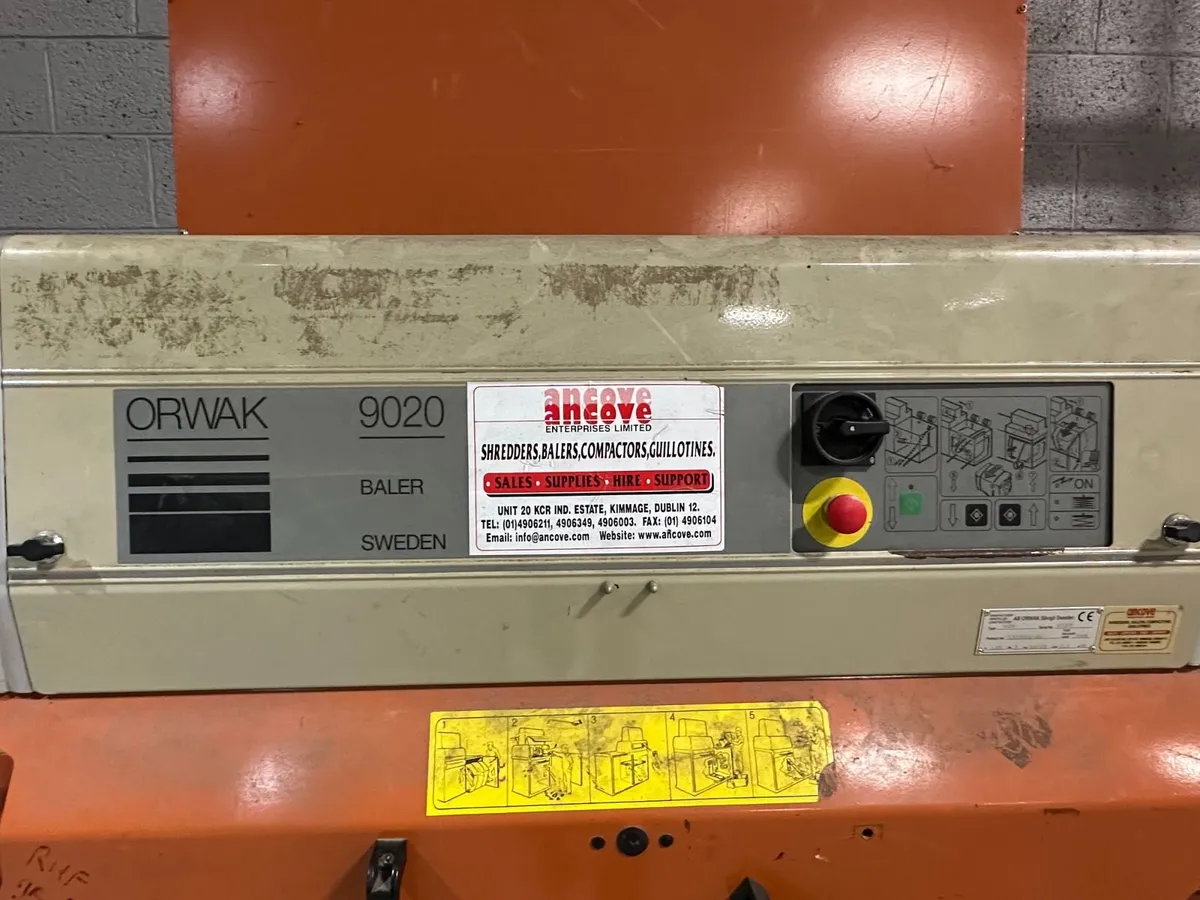 Orwak cardboard baler - Image 2