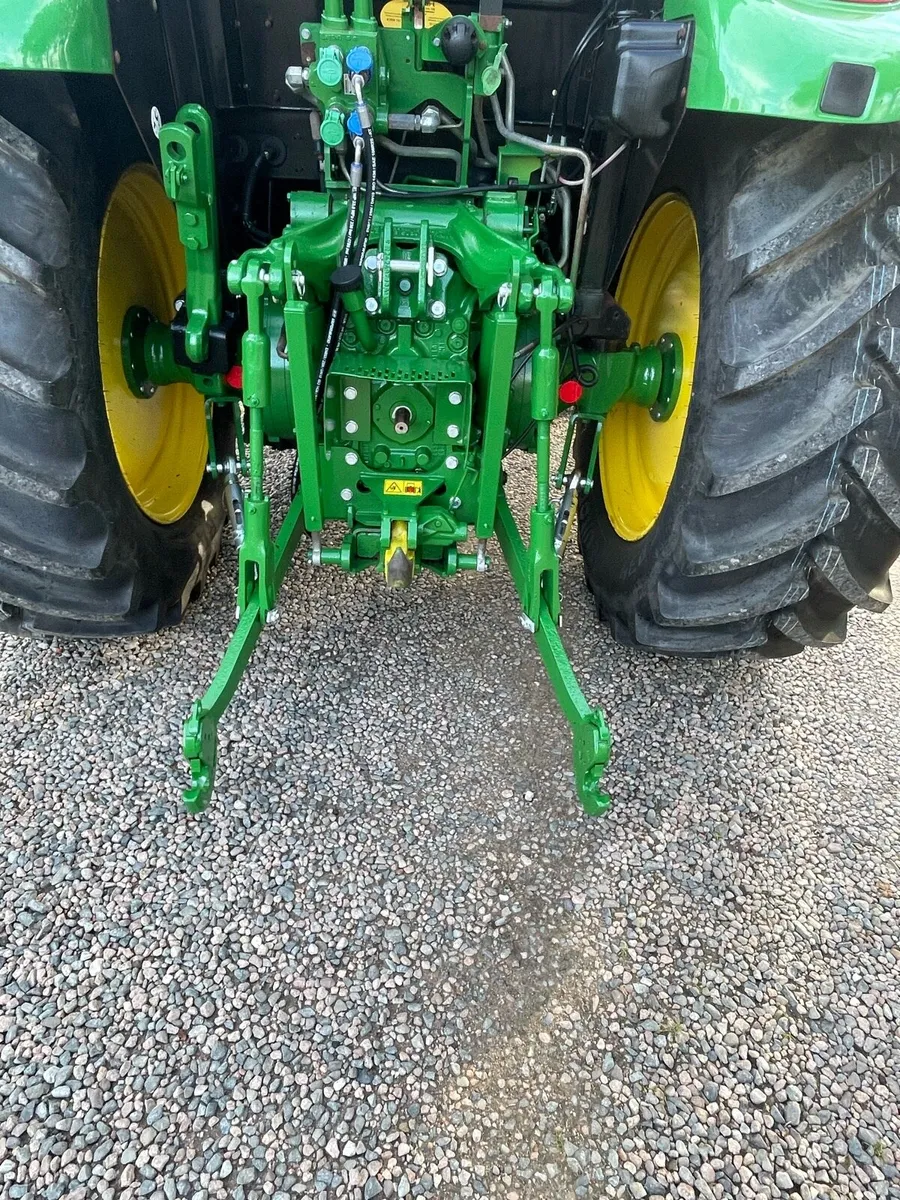 John Deere 5100M - Image 4