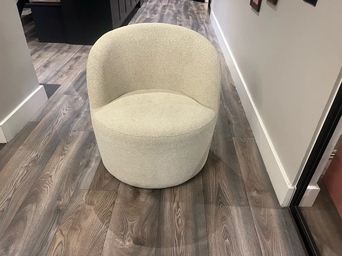 Swivel chairs