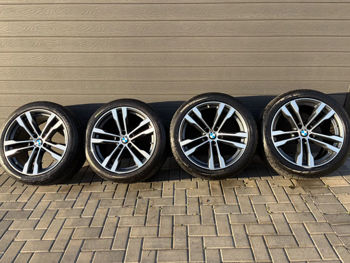 20” GENUINE BMW X5 F15 M-SPORT ALLOY WHEELS &TYRES - Image 2