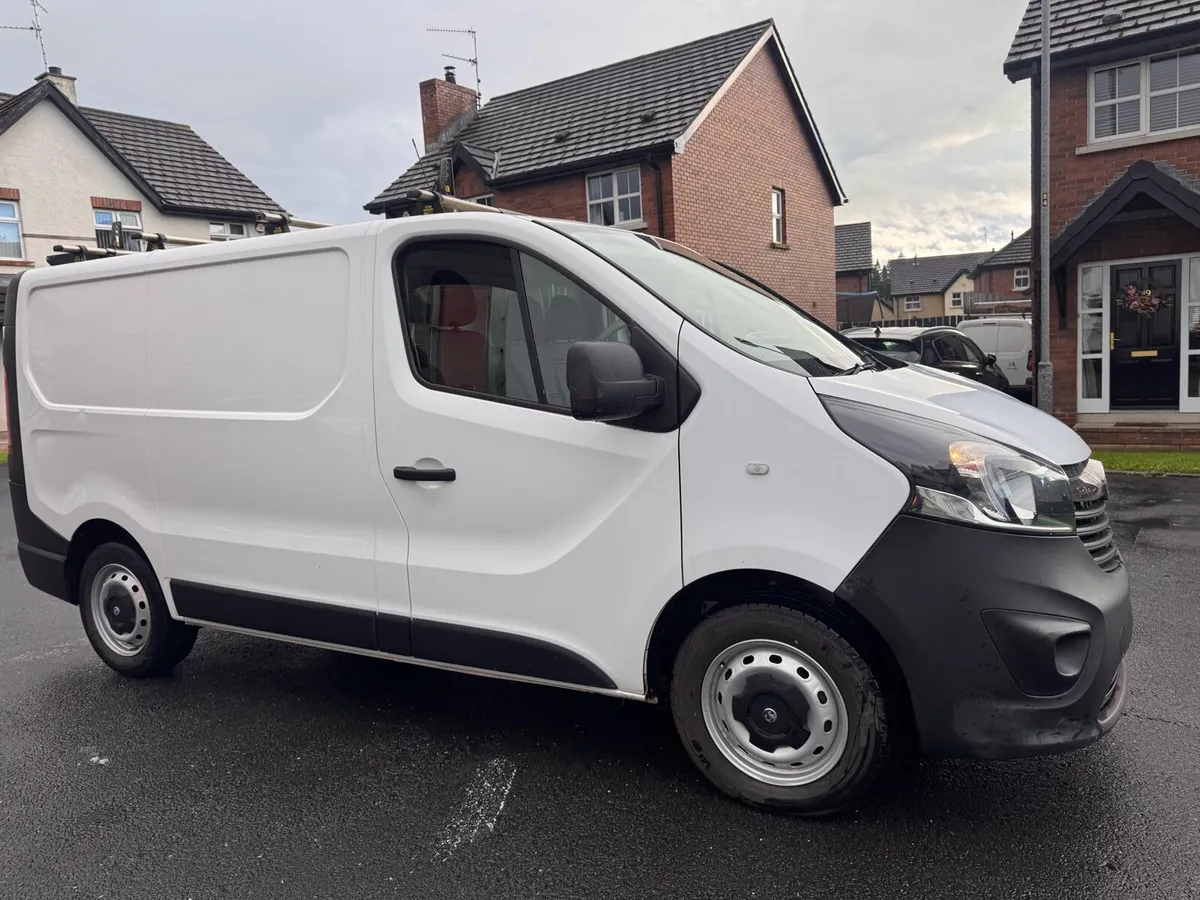 Vauxhall Vivaro - Image 1