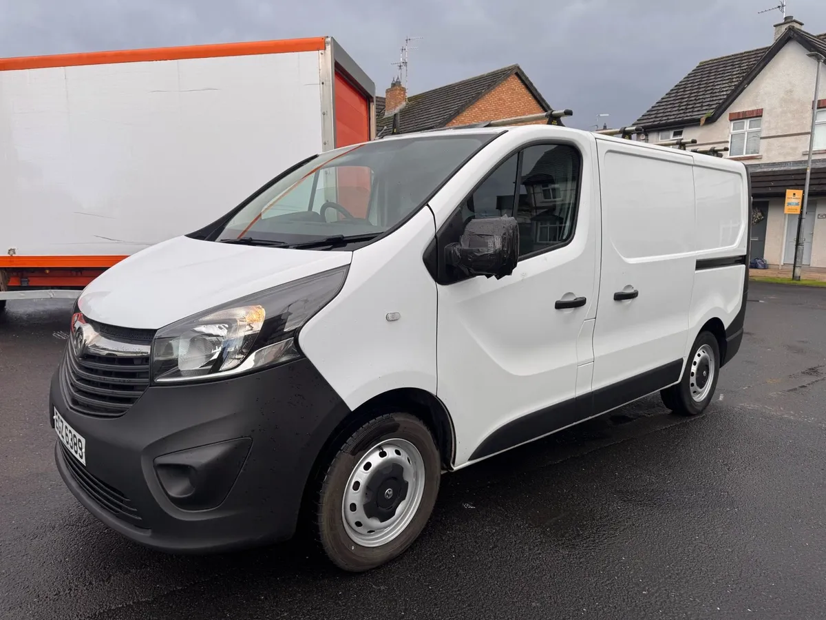 Vauxhall Vivaro - Image 4