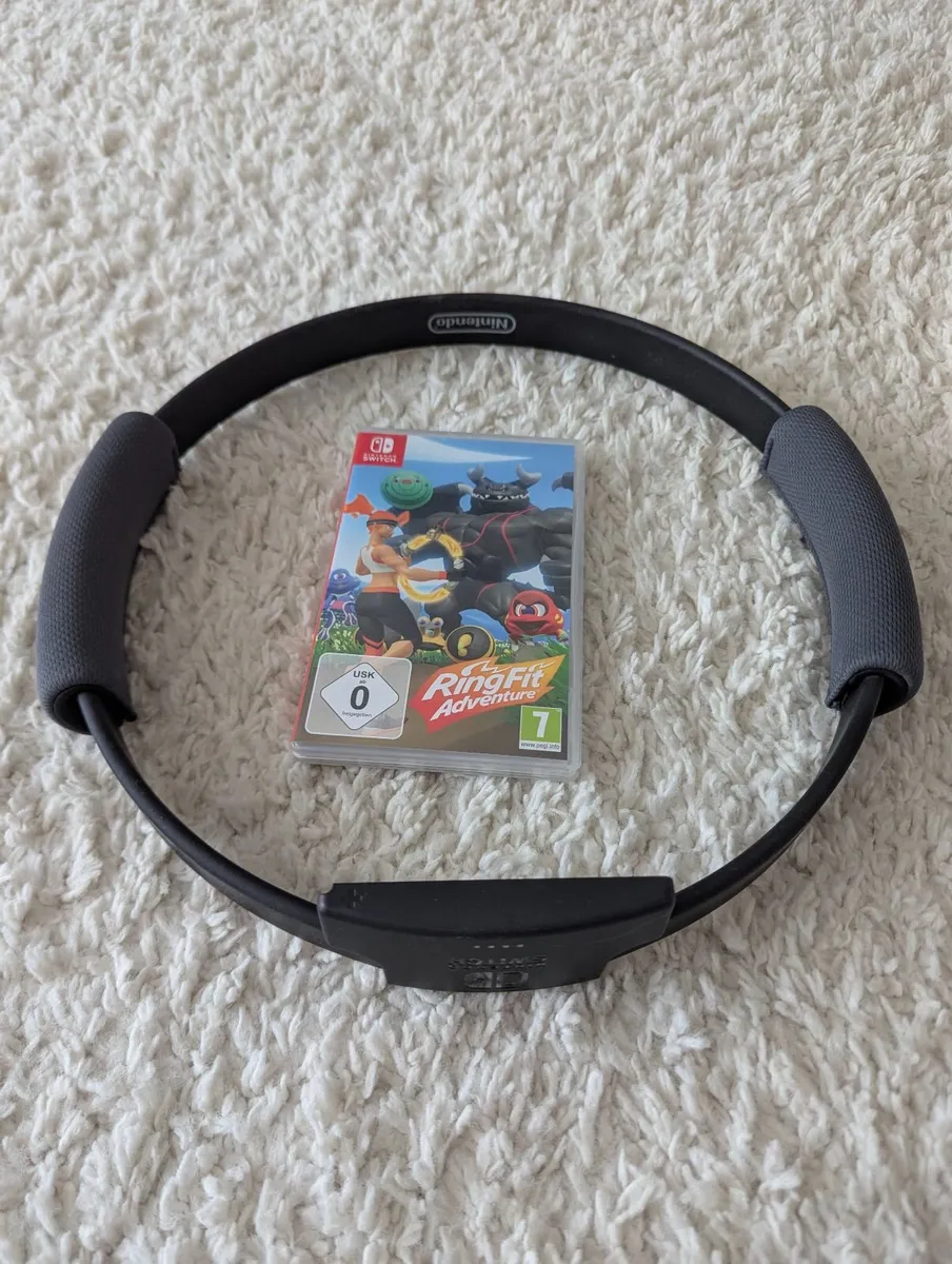 Nintendo Switch + Ring Fit Adventure - Image 2