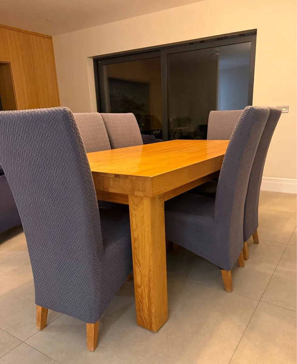 Dining table & chairs - Image 2