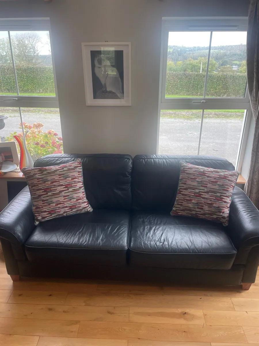3 seater/2seater/1 seater leather couches - Image 1