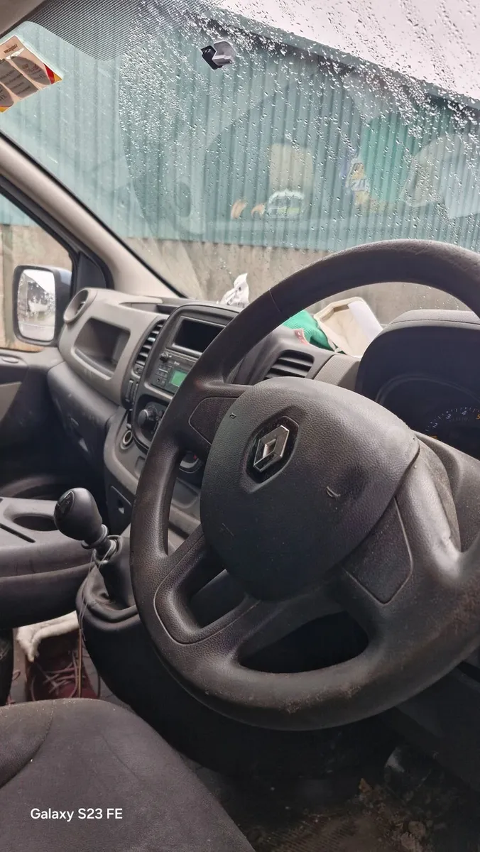 Renault Trafic 2015 - Image 4