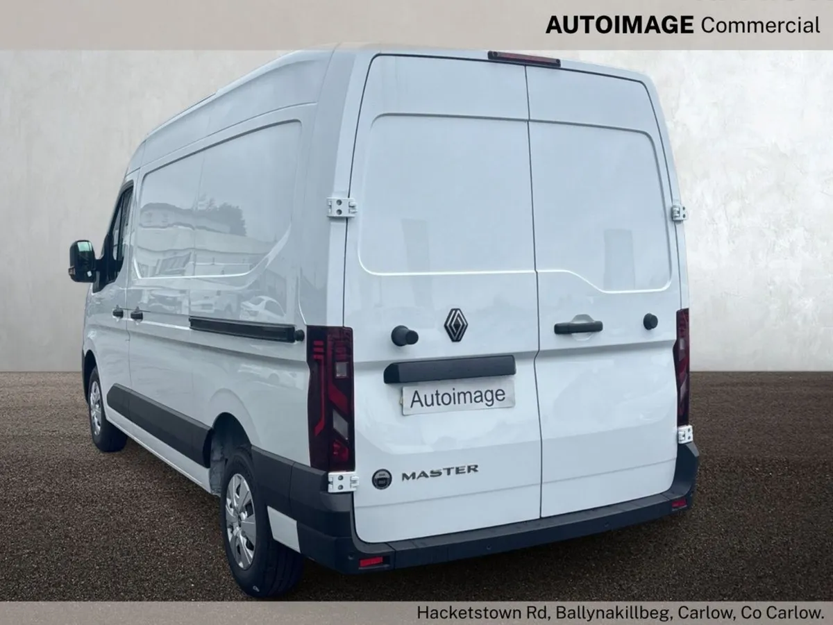 Renault Master 130BHP MWB EX VAT PRICE DISPLAYED O - Image 4