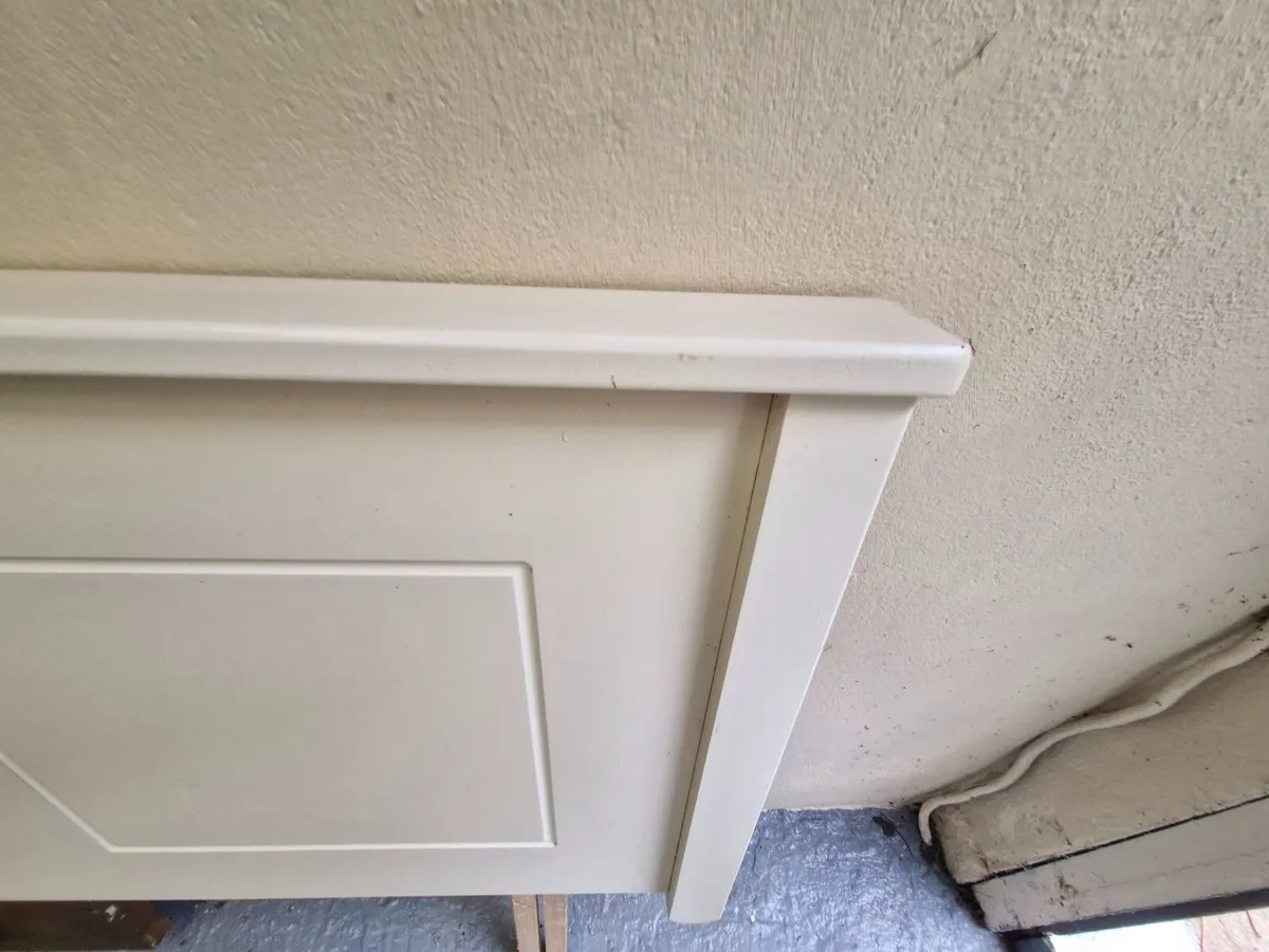 Bed headboard 4ft 6in - Image 2