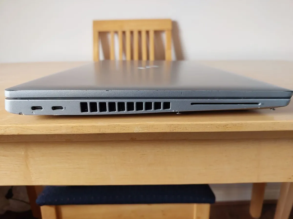 Dell Latitude 5520 | i5-1145G7 | 8GB RAM | 256GB - Image 2
