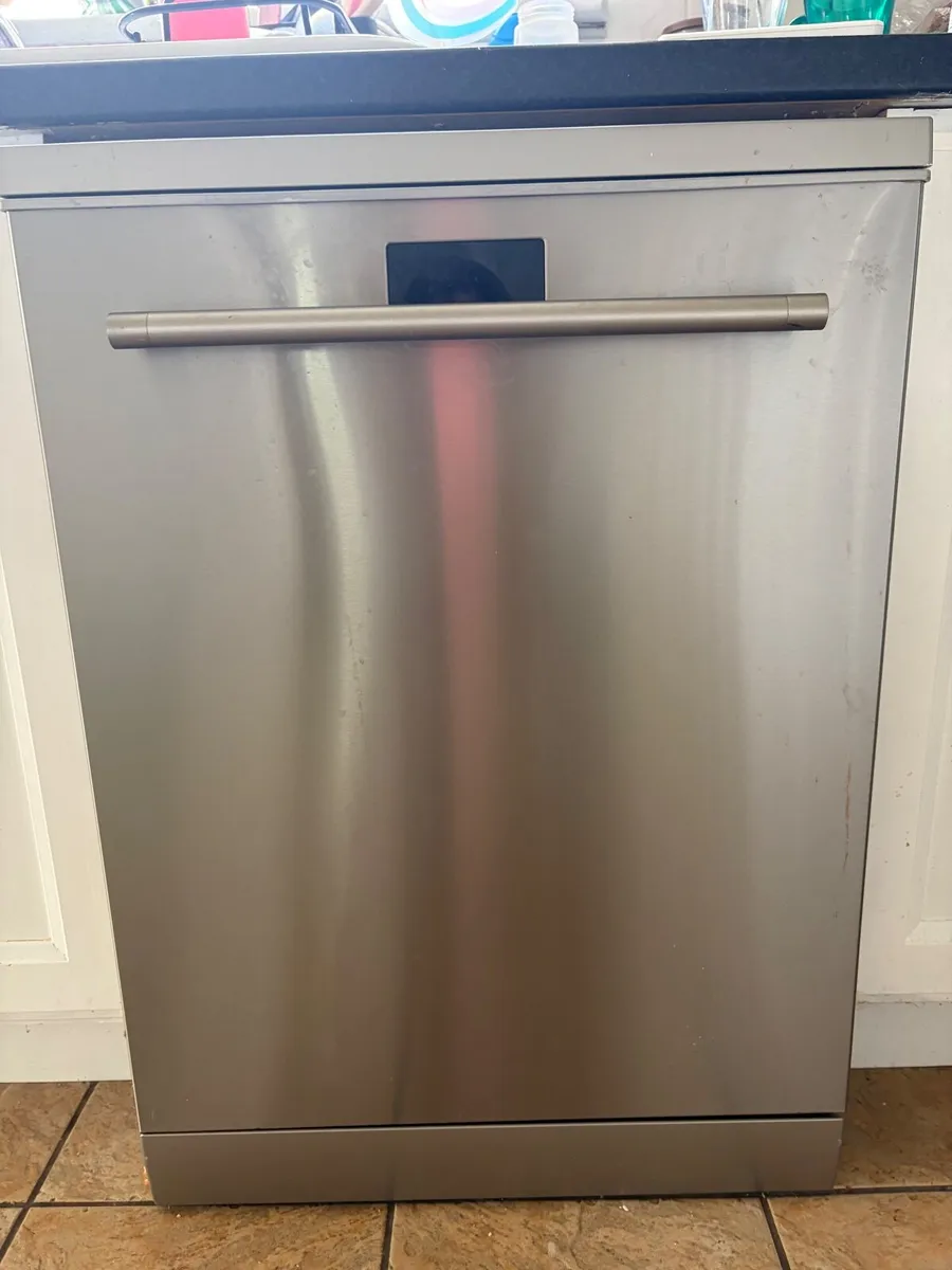 Kenwood Dishwasher- freestanding full size - Image 1