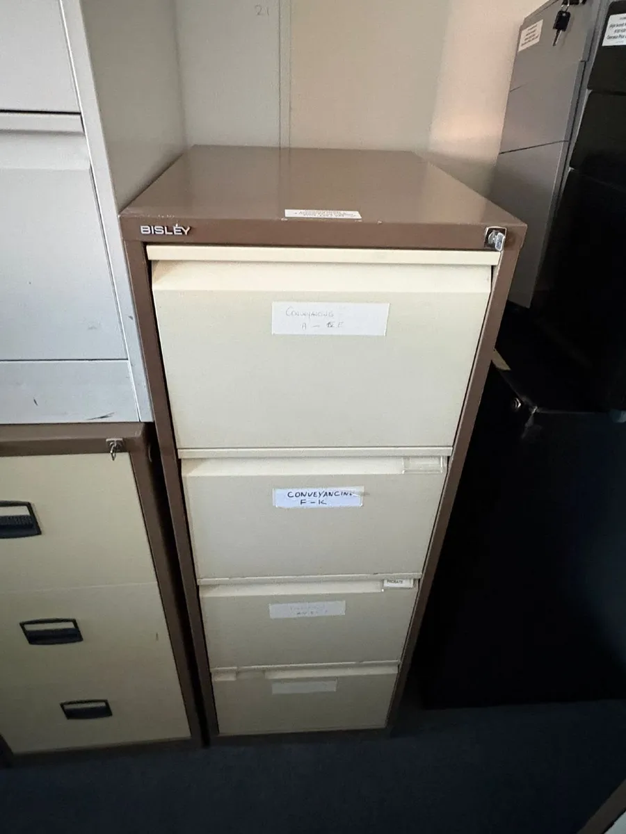 CLEARANCE AND USED STORAGE UNITS - FROM £40.00+VAT - Image 3