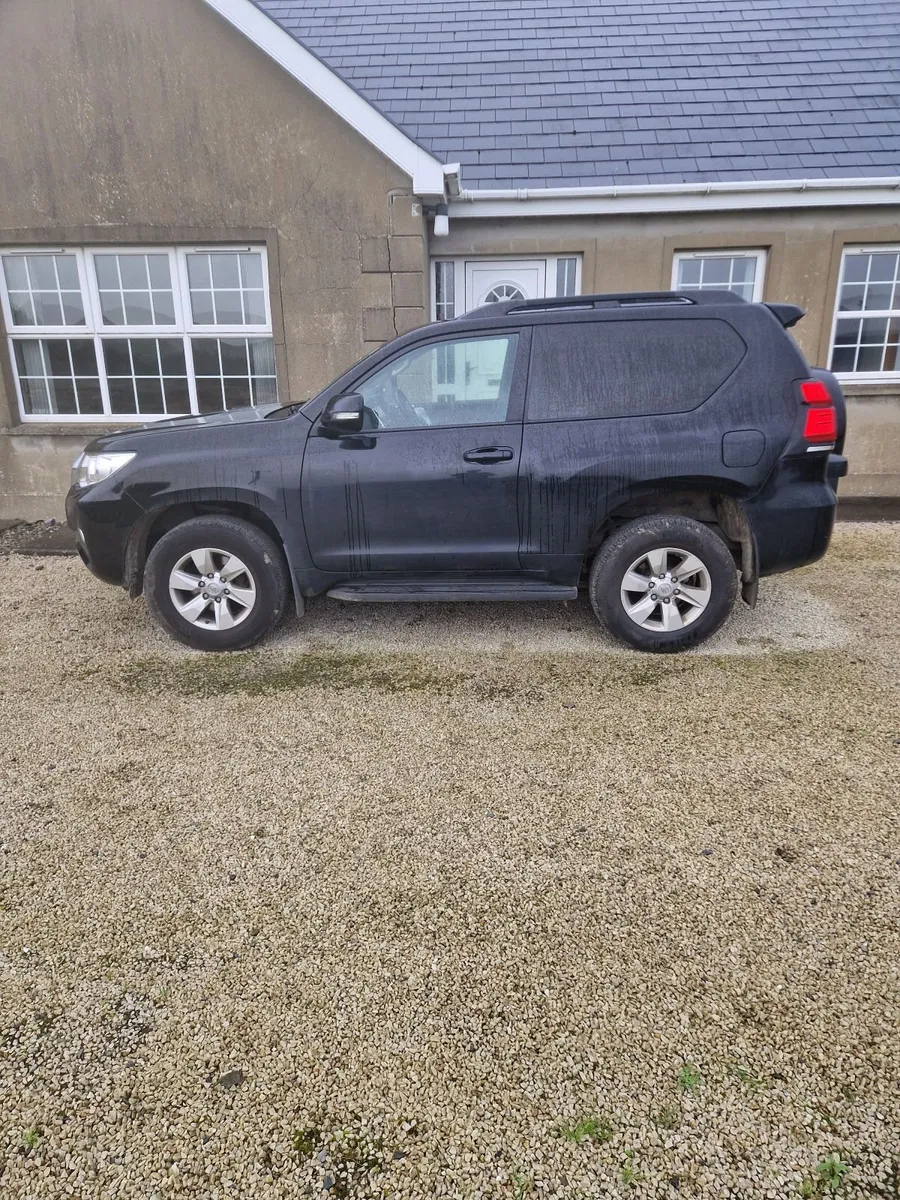 Toyota Land Cruiser 2022 - Image 4