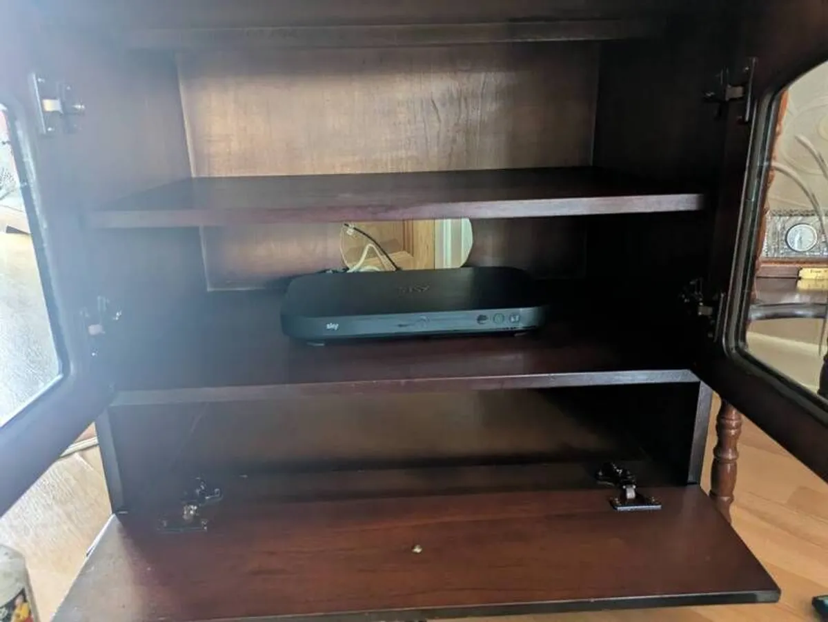 TV unit - Image 3