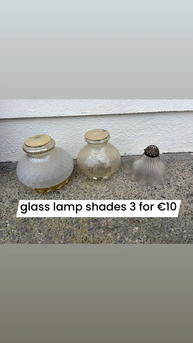 3 lamp shades for €10 antique - Image 1
