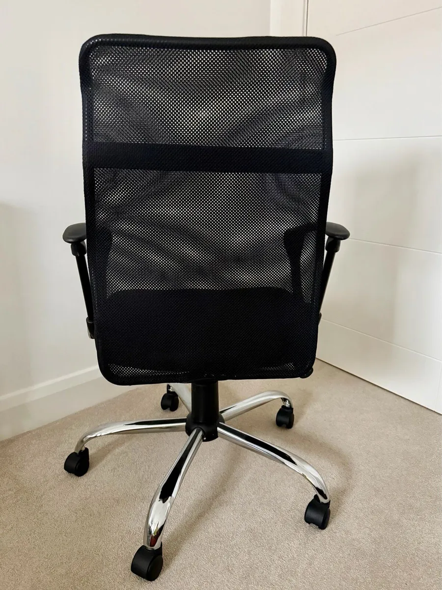 Office Chair / Desk Chair - Image 3