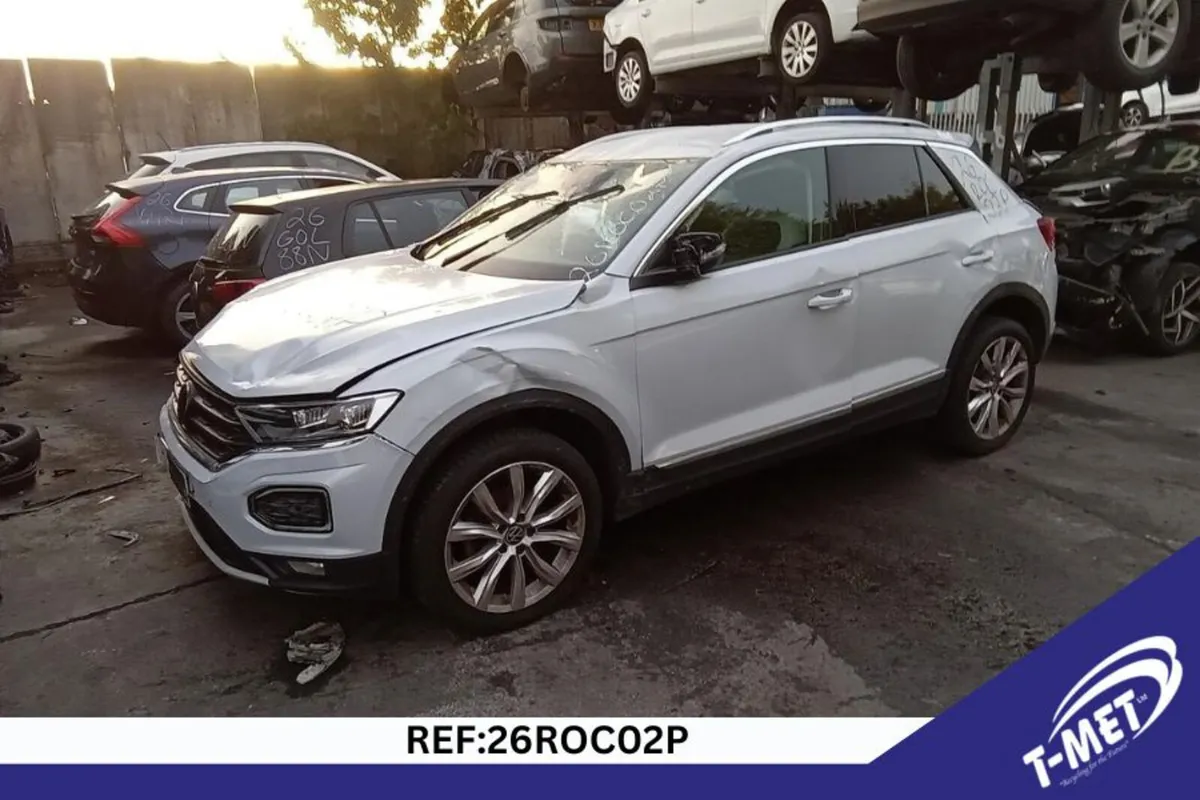 2021 VOLKSWAGEN T-ROC BREAKING FOR PARTS - Image 4