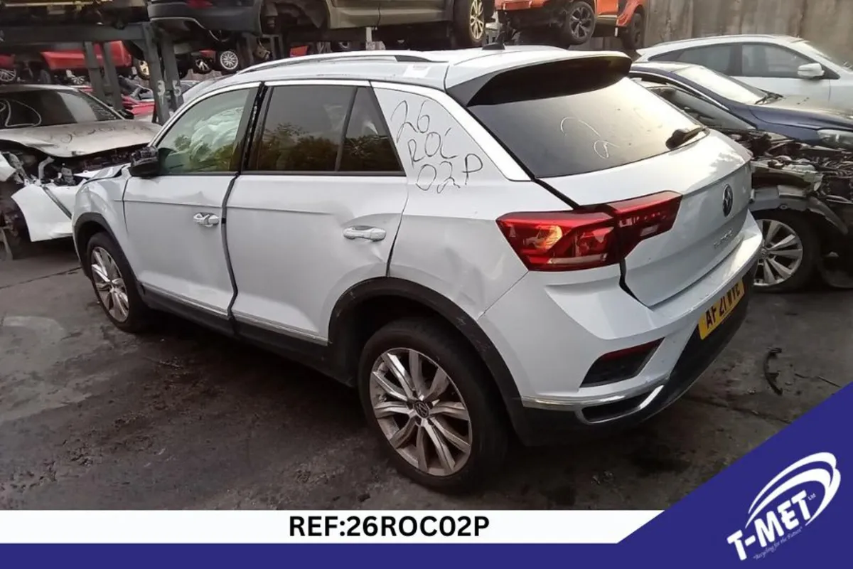 2021 VOLKSWAGEN T-ROC BREAKING FOR PARTS - Image 3