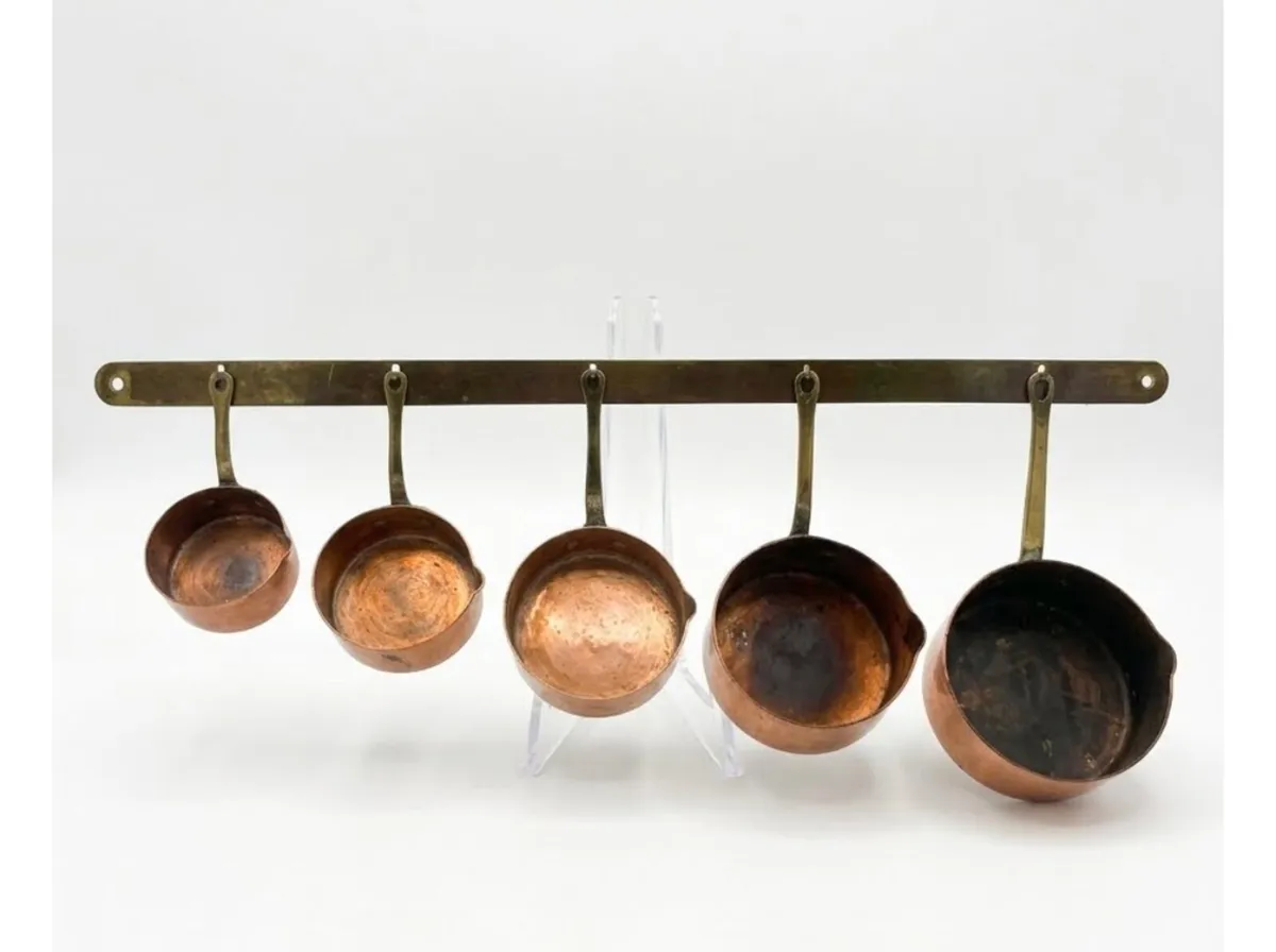 Graduating copper pots