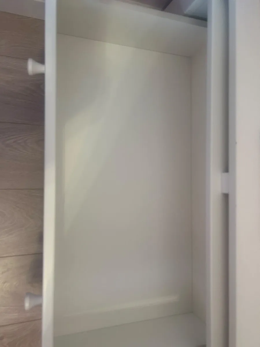 Wardrobe - Image 3