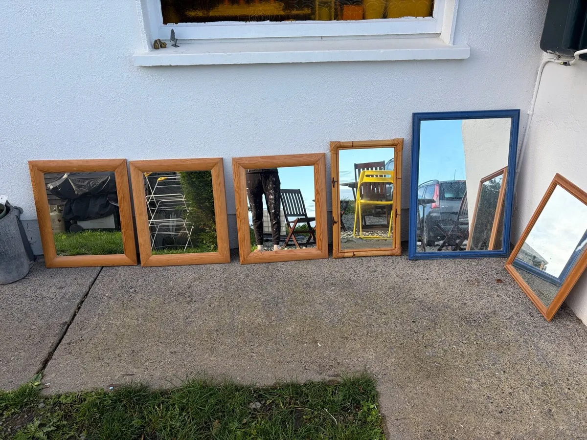 mirrors mix of items €10 EACH quick sale - Image 1