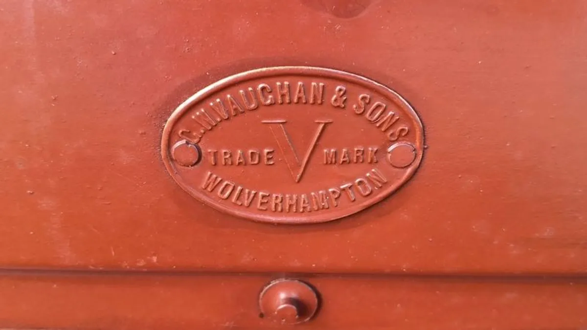 antique - Image 3
