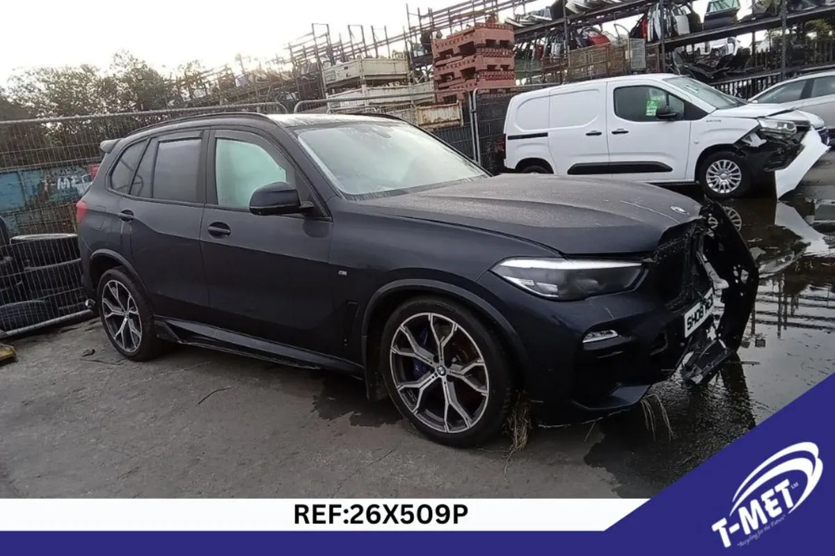 2019 BMW X5 BREAKING FOR PARTS - Image 4