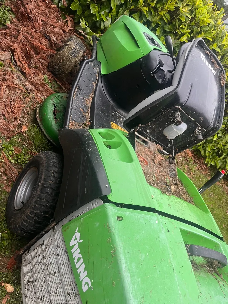 ride on mower deck gone Engine 100% €250 - Image 3