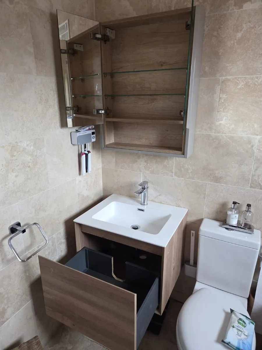 Bathroom floating sink unit and cupboard - Image 2
