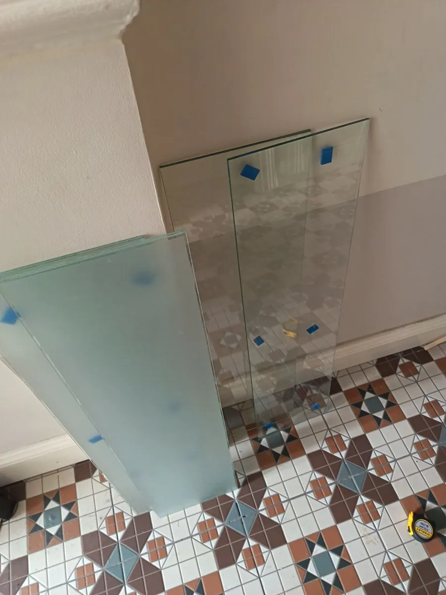 Glass toughen glass, clear and sand blasted - Image 2