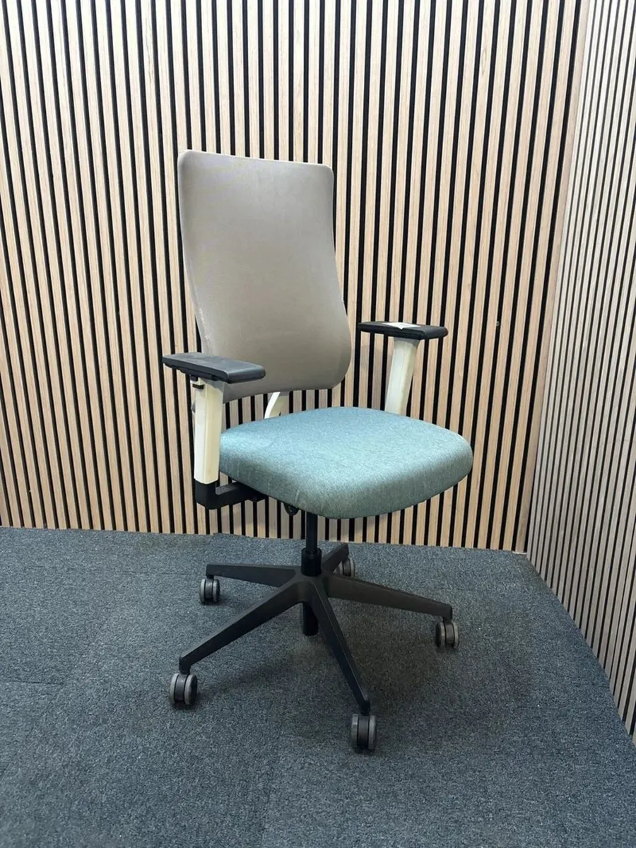 QUALITY SWIVEL CHAIRS @ CJM FURNITURE 12.10.26 - Image 3