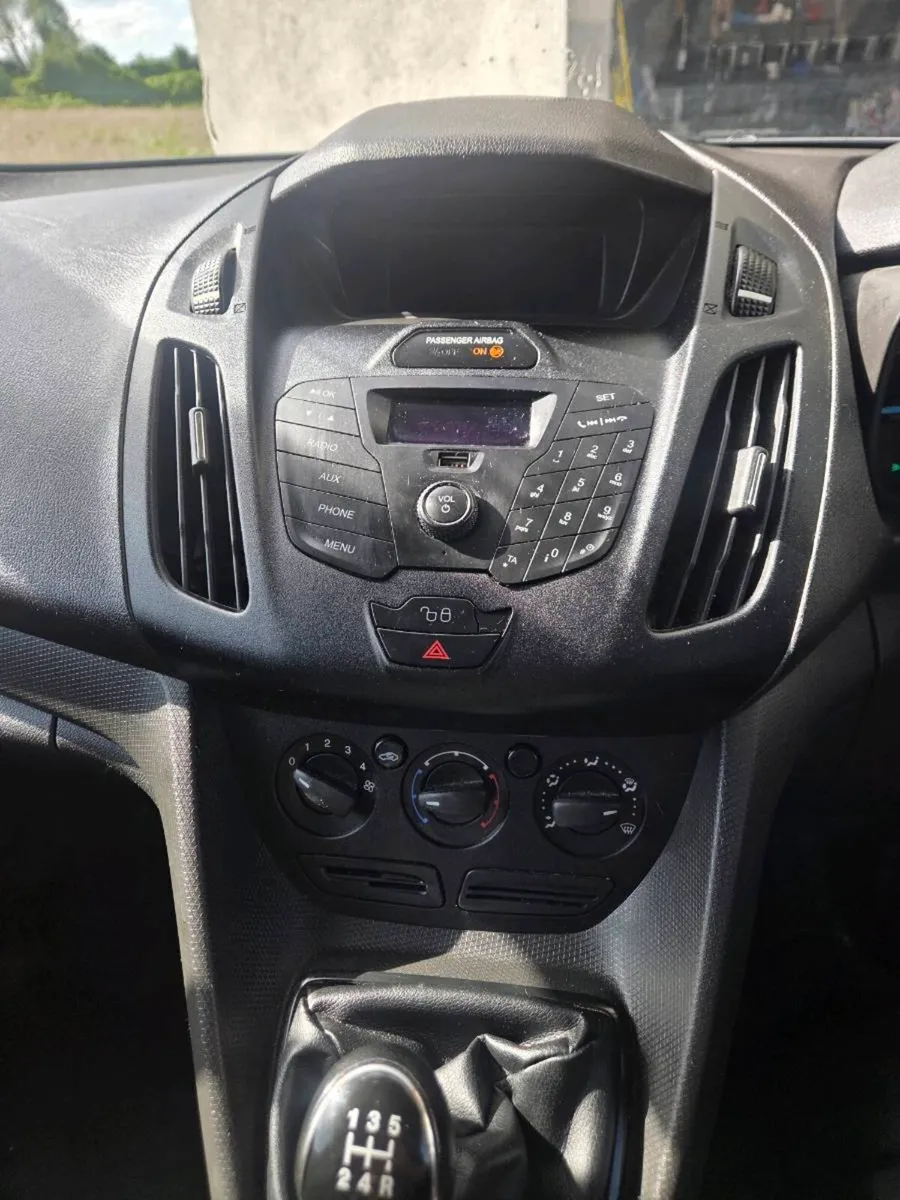 Ford Transit Connect - Image 3