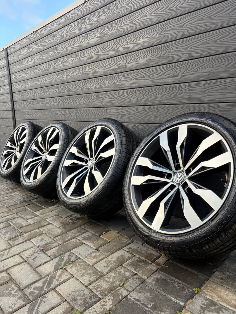20” GENUINE VOLKSWAGEN TIGUAN R-LINE ALLOYS&TYRES - Image 1