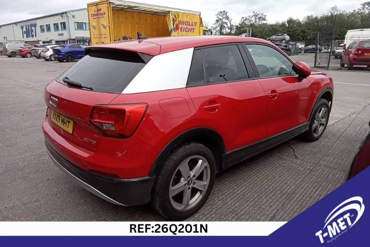 2019 AUDI Q2 BREAKING FOR PARTS - Image 4